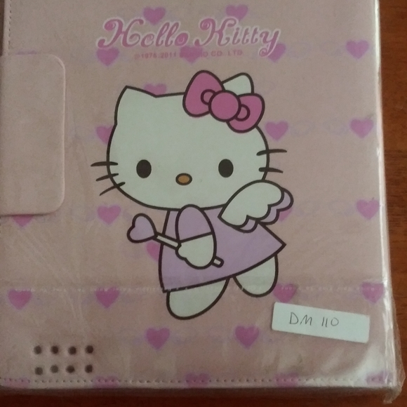 3 hello kitty ipad 2 cases - Picture 6 of 6
